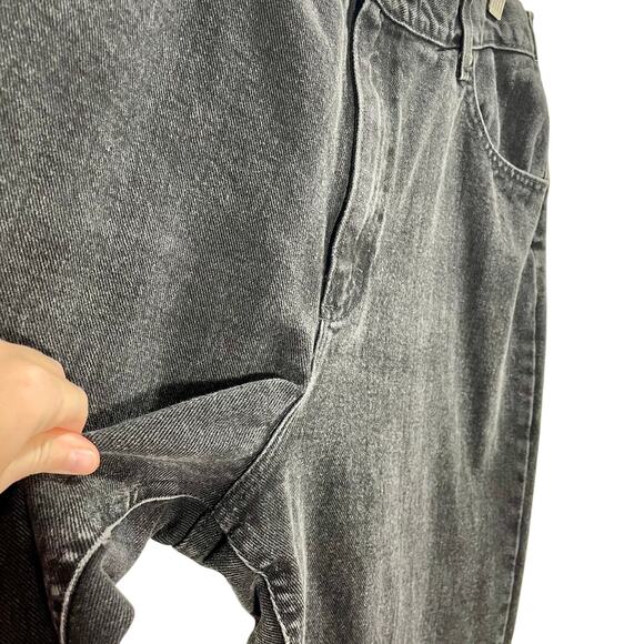 VTG Lee Women's Mom Jeans Black Stone Wash High Waisted Tapered Leg 34" Waist - Picture 5 of 12